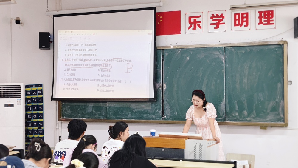 27FE263E3BD7D23AB0860C3FC567B00D.jpg